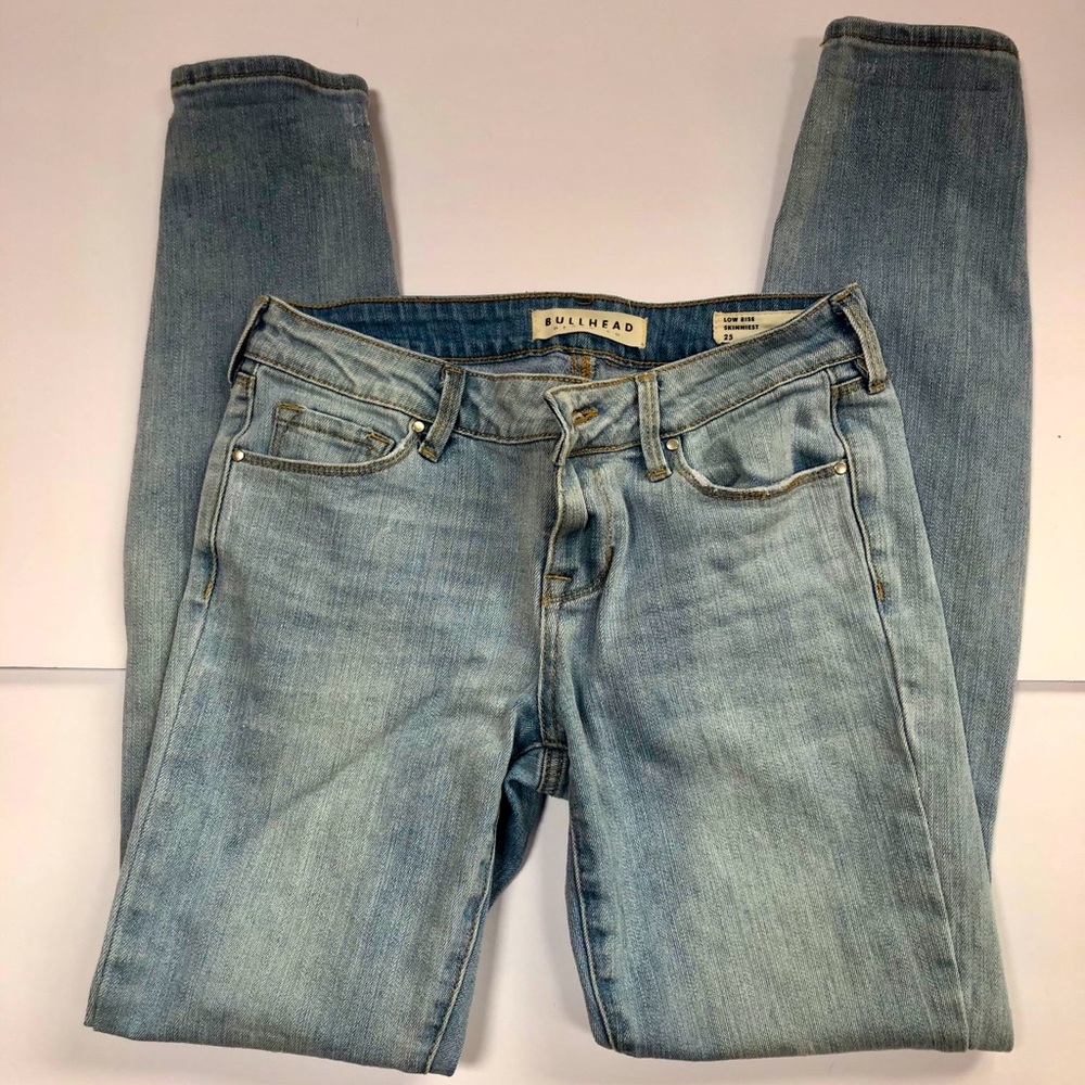Bullhead Denim Co. Light Wash Skinny Jeans